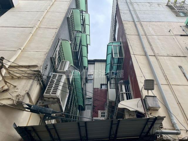 新竹東區法拍公寓-1