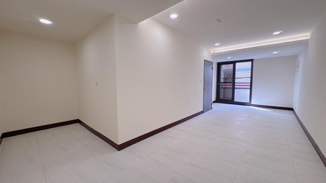 平鎮獅子林美透天店面