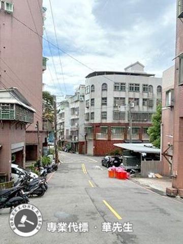 新北鶯歌大樓法拍-2