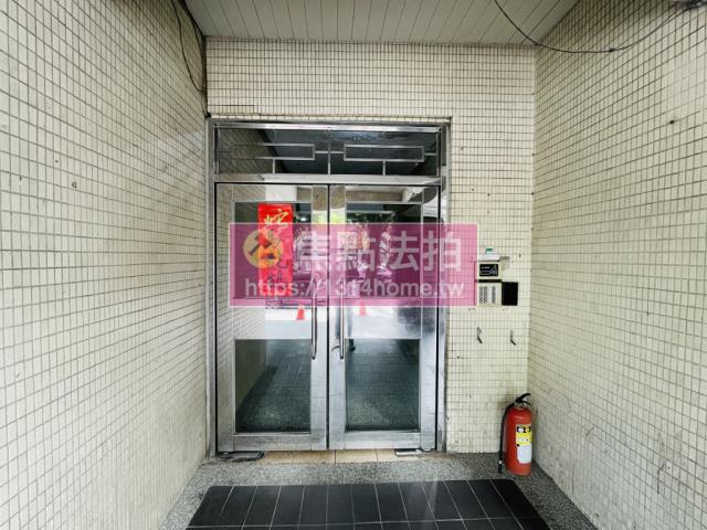 台北萬華法拍大樓-9