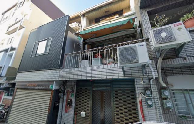 東區拍賣透天-4