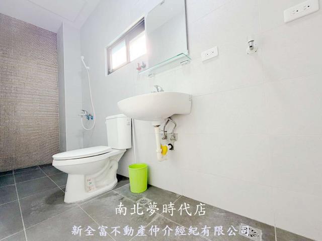 台南中西區透天-14