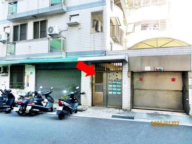 台中東區華廈法拍-2