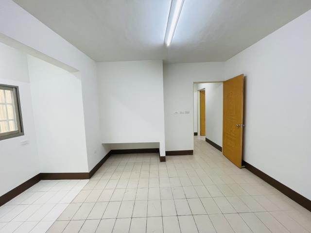 高雄新興區公寓-3