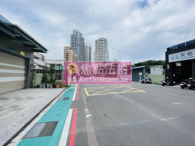 蘆洲店面法拍-9