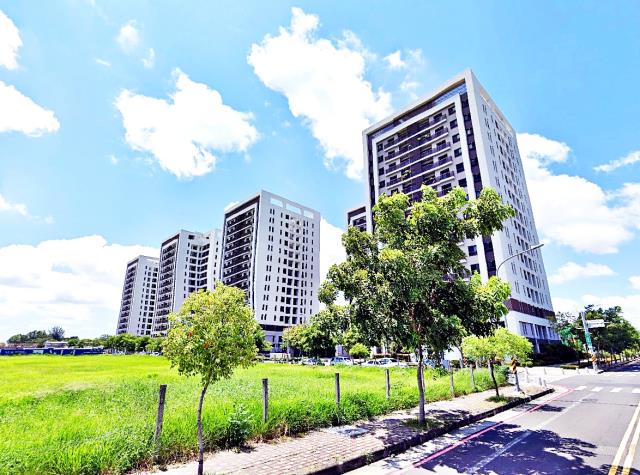 台南崇賢三路富立和築