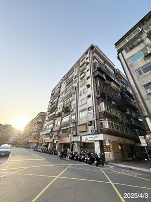 台北士林法拍大樓-3