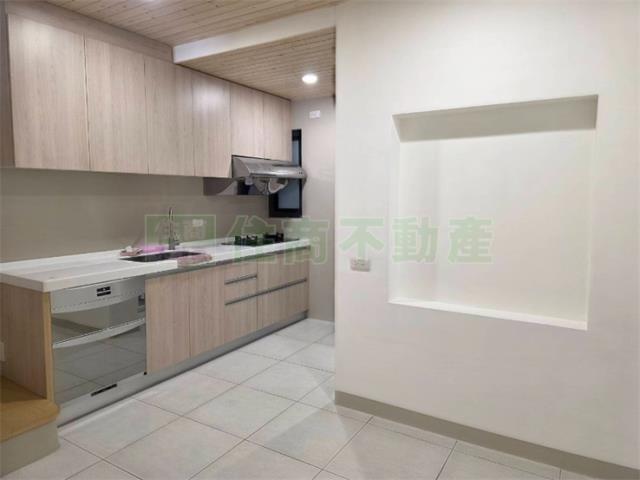 高雄苓雅透天-2