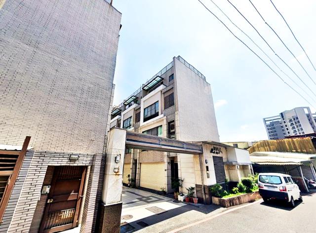 台南東區透天法拍-3