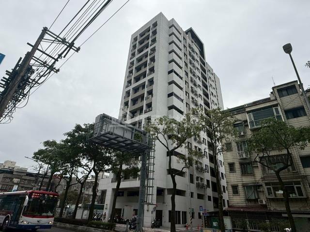 中和法拍大樓-1