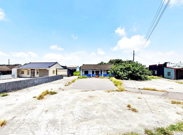 四湖鄉新溪尾路平房