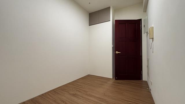 高雄新興區大樓-7