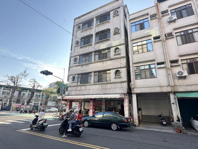 高雄前鎮拍賣透天-2