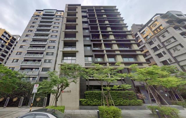 內湖華廈法拍-1