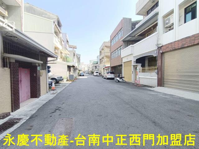 台南南區透天-13