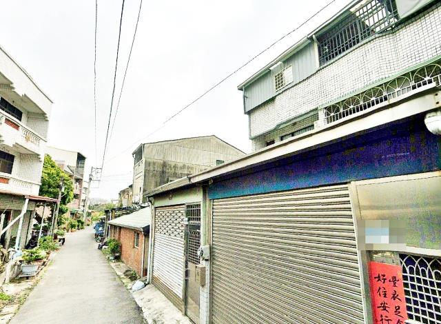 東區拍賣透天-3