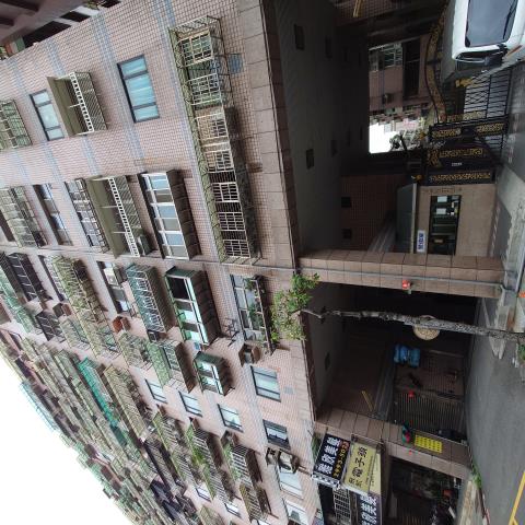 新北新莊大樓法拍-3