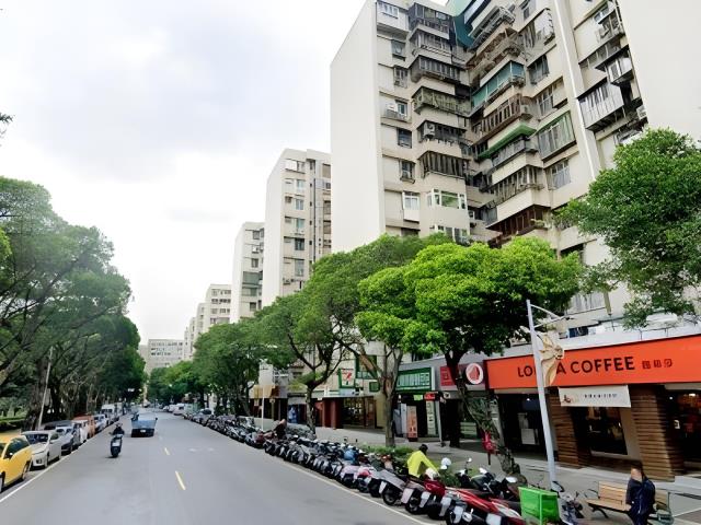 台北萬華拍賣大樓-8