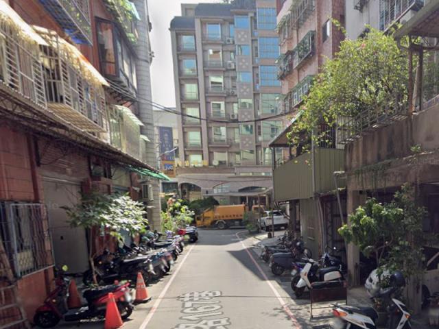 蘆洲拍賣公寓-8