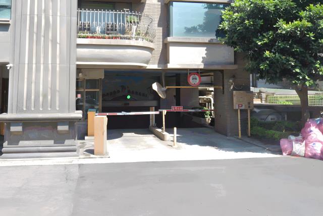 新北法拍大樓-3