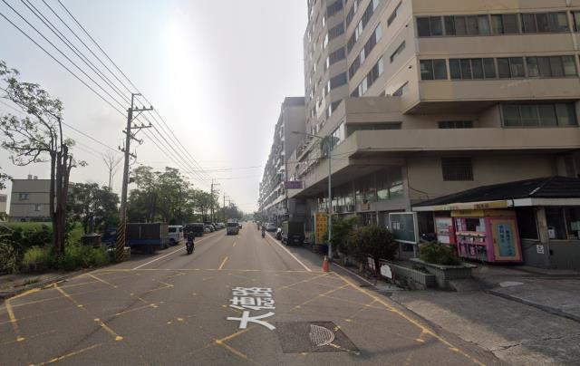 台南歸仁法拍大樓-6