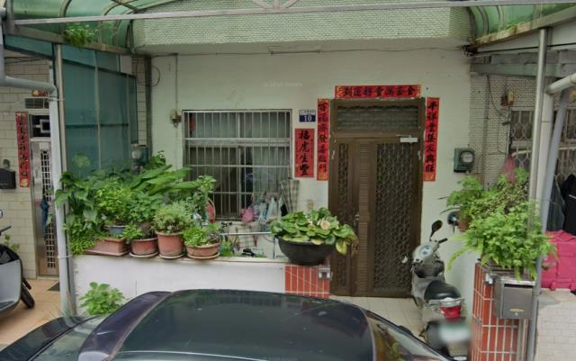 台中龍井法拍透天-1