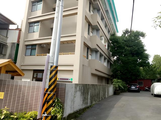 新北深坑法拍大樓-1