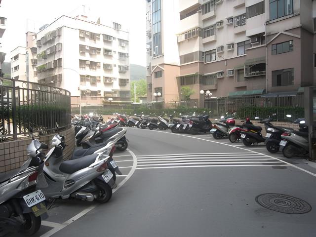 新北五股法拍大樓-13