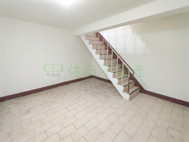 高雄前鎮透天-2