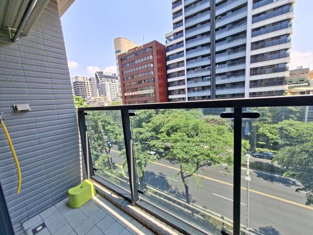 高雄前金大樓-5