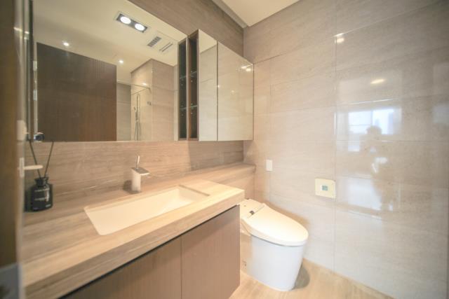 高雄新興區大樓-7