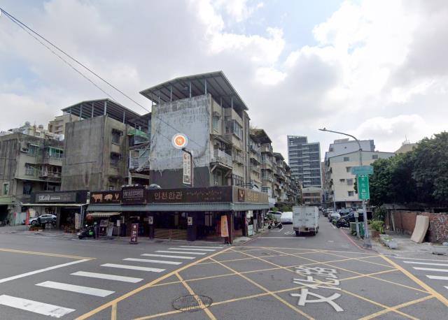 高雄新興區公寓拍賣-7