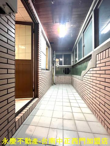 台南東區大樓-12