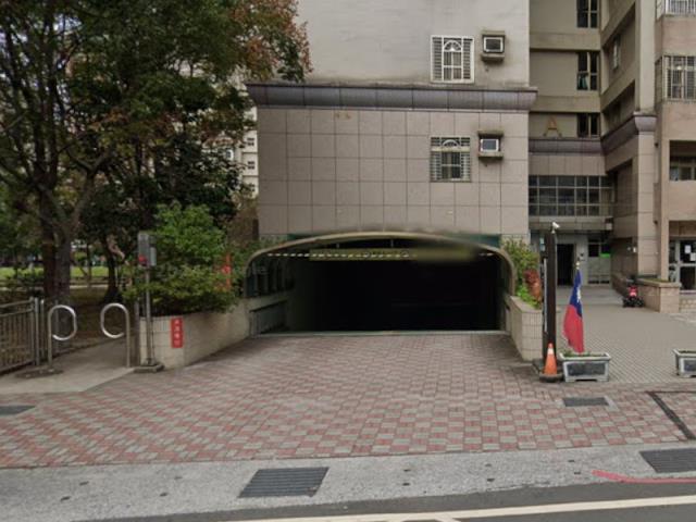 新北大樓法拍-6