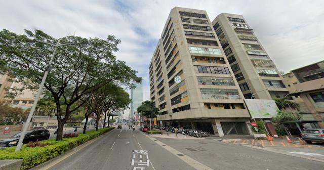 新興區大樓法拍-6