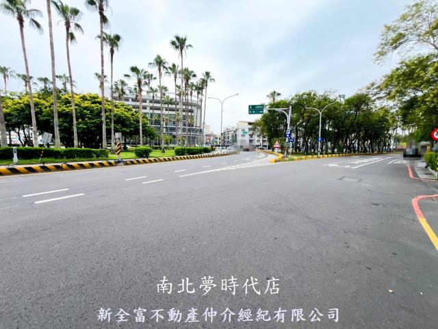 台南東區透天-13
