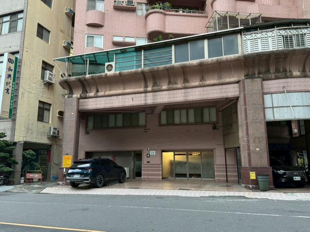 高雄三民區法拍大樓-4