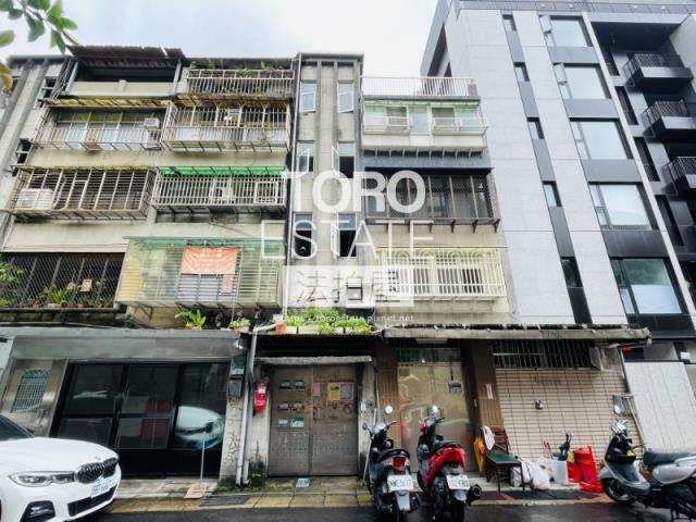 信義區法拍公寓-1