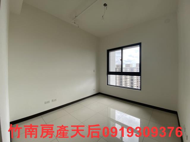 苗栗竹南大樓-6