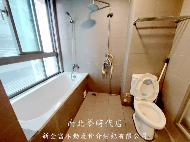 台南東區店面-7