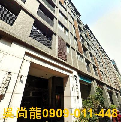台中西屯華廈法拍-5