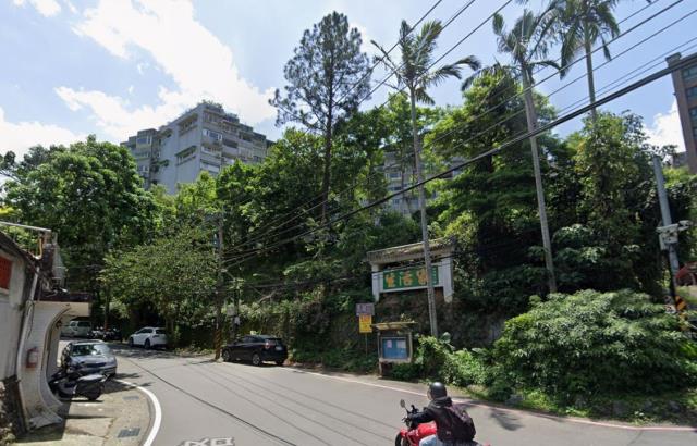 新北新店華廈法拍-3