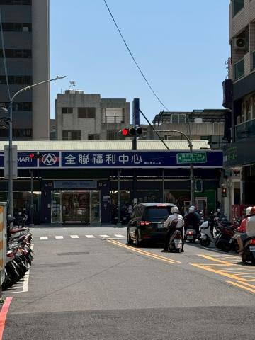 鳳山法拍大樓-6