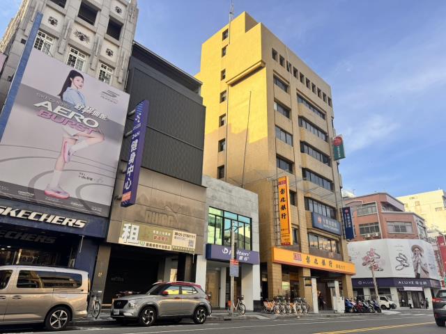 嘉義西區店面-1