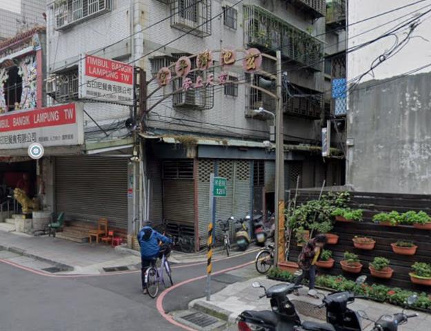 三重法拍透天-13