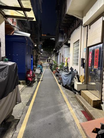 三重法拍透天-11