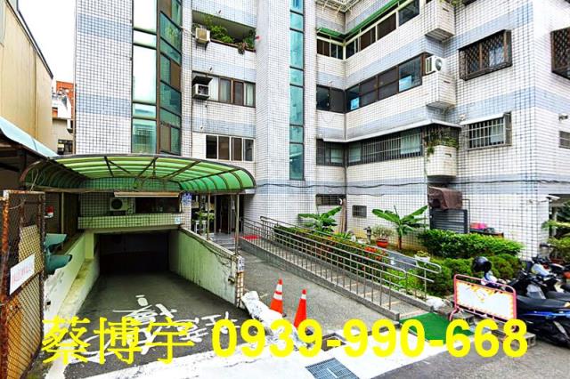 西區法拍屋常春藤社區