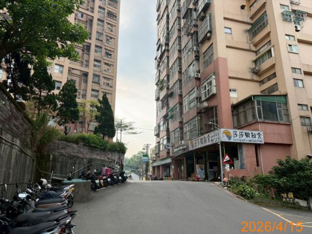 新北淡水法拍大樓-5