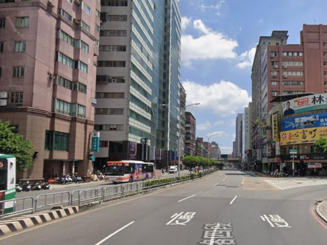 新北大樓法拍-12