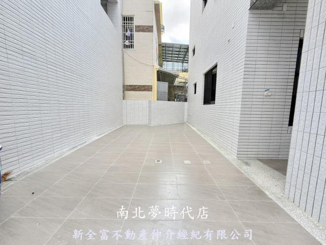 台南學甲透天-11
